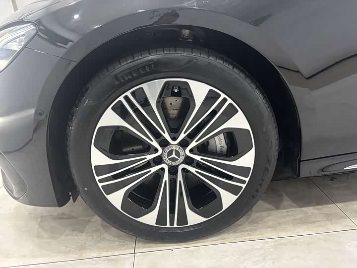 Фото 32 - Mercedes-Benz E-Class Hybrid