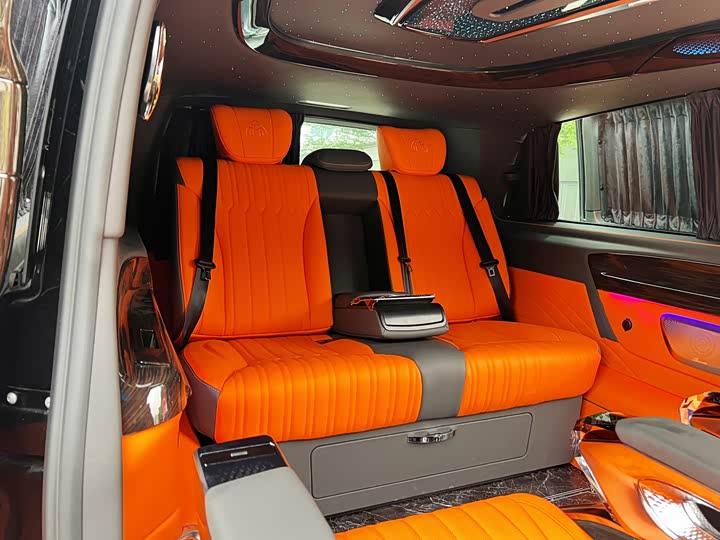 Фото 17 - Mercedes-Benz Vito