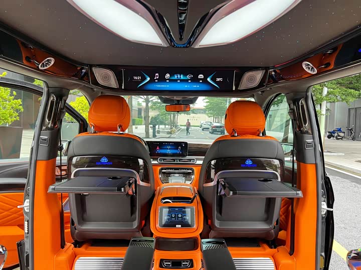 Фото 9 - Mercedes-Benz Vito