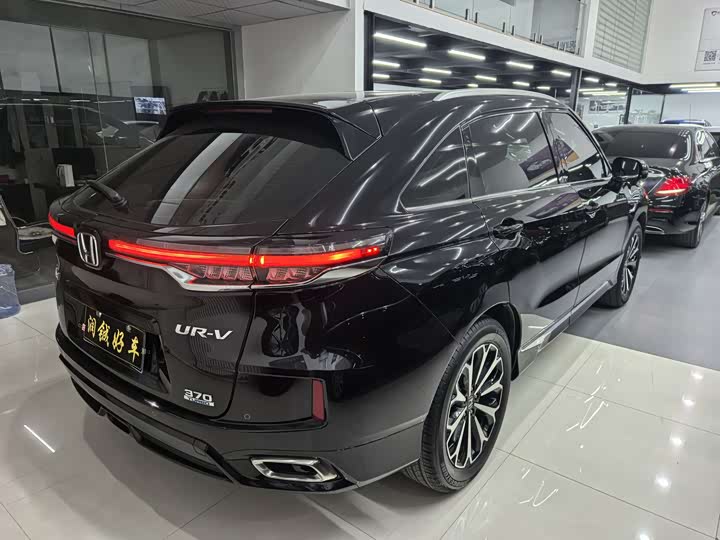 Фото 4 - Honda UR-V