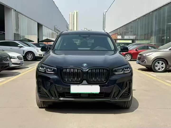 Фото 2 - BMW iX3