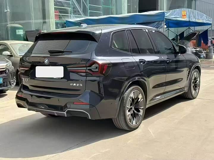 Фото 7 - BMW iX3