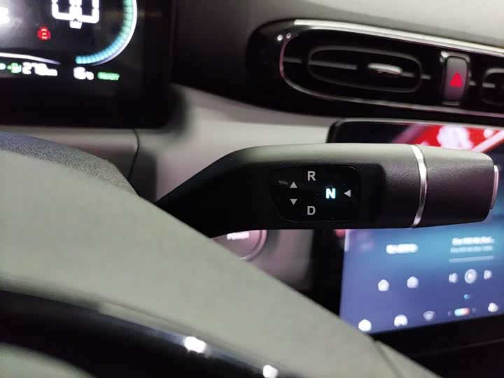 Фото 14 - Leapmotor T03