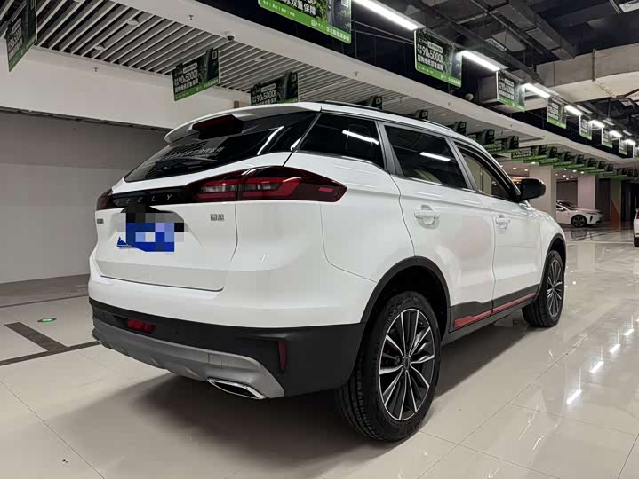 Фото 5 - Geely Atlas