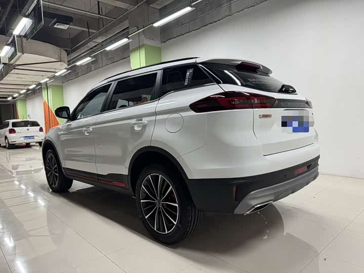 Фото 6 - Geely Atlas