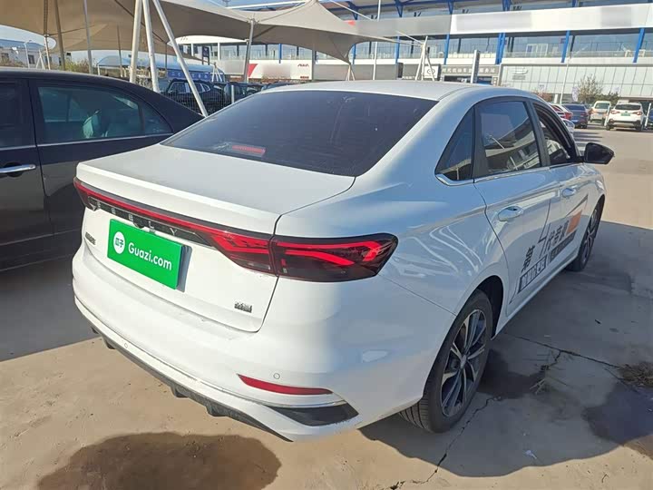 Фото 7 - Geely Emgrand