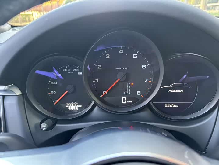 Фото 12 - Porsche Macan