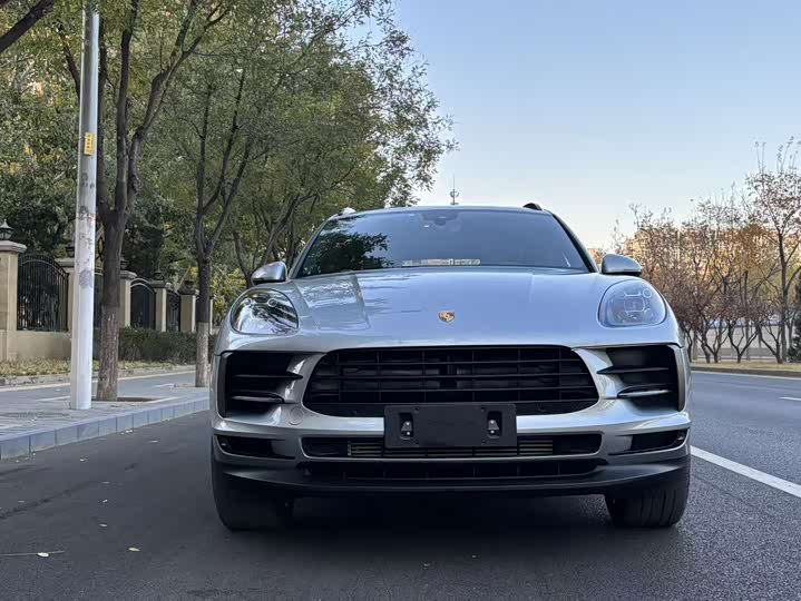 Фото 2 - Porsche Macan