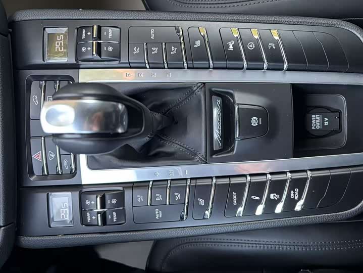 Фото 20 - Porsche Macan