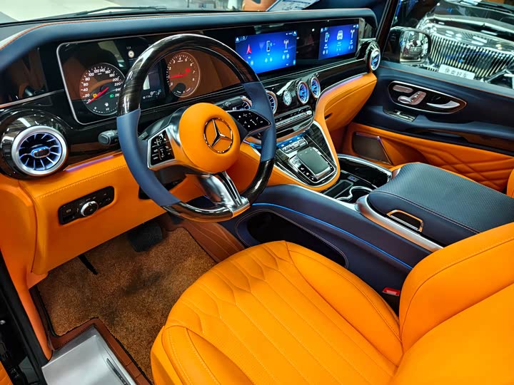 Фото 11 - Mercedes-Benz Vito