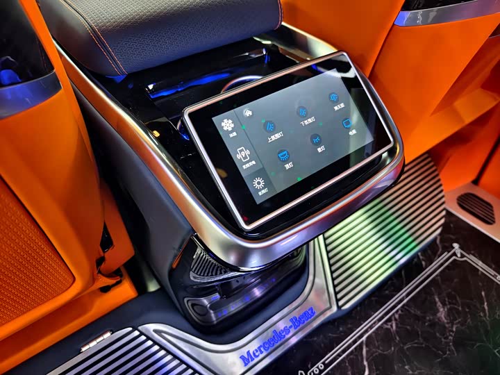 Фото 16 - Mercedes-Benz Vito