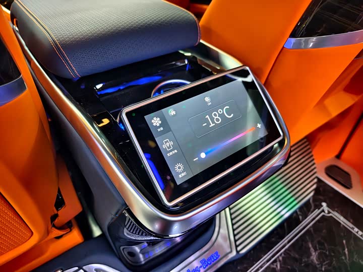 Фото 17 - Mercedes-Benz Vito