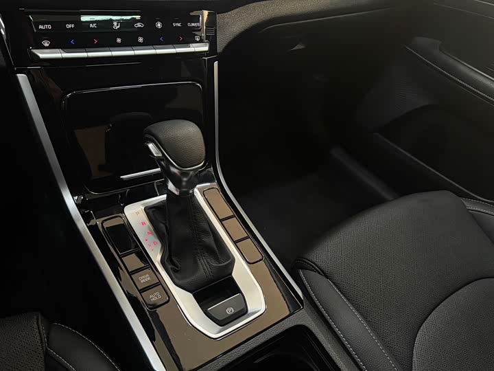 Фото 13 - Kia K3