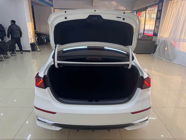 Фото 20 - Kia K3