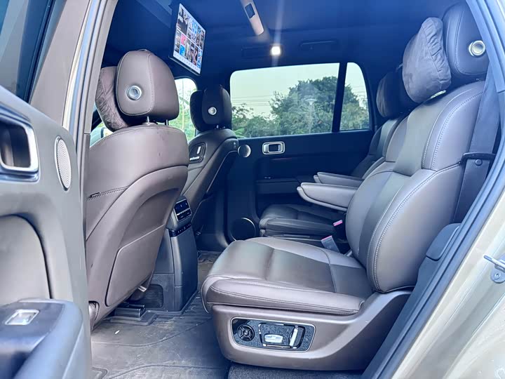 Фото 16 - LiXiang L9