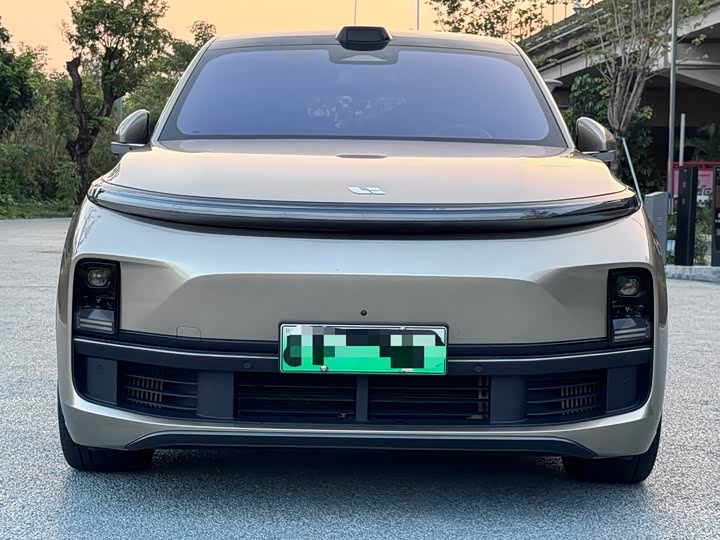 Фото 2 - LiXiang L9