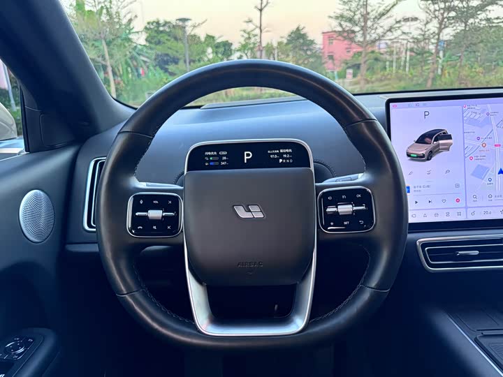 Фото 8 - LiXiang L9