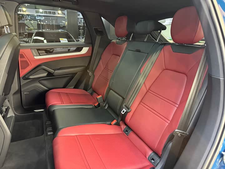 Фото 23 - Porsche Cayenne