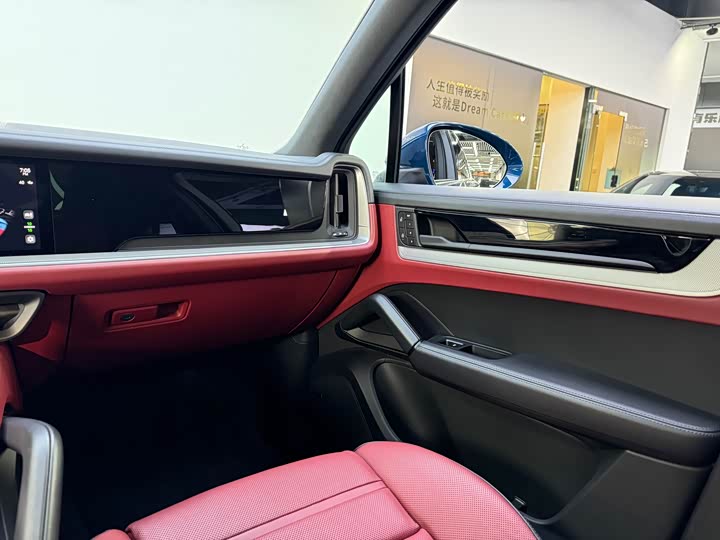 Фото 24 - Porsche Cayenne