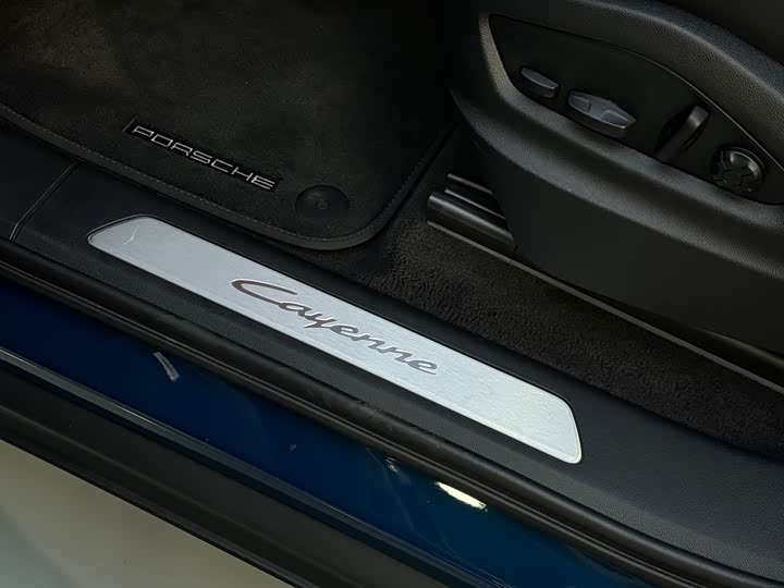 Фото 27 - Porsche Cayenne