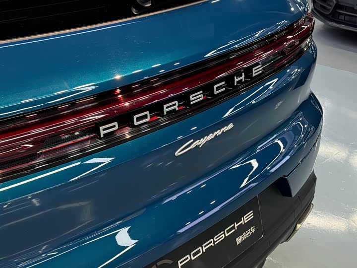 Фото 30 - Porsche Cayenne