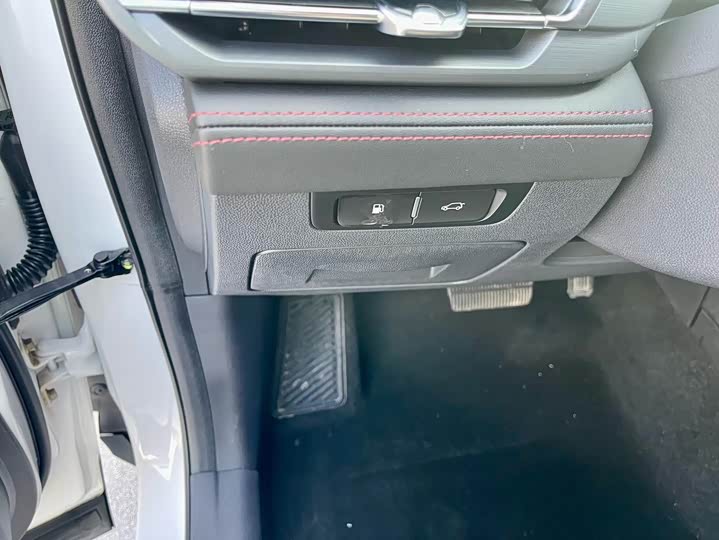 Фото 10 - Changan CS75 Plus