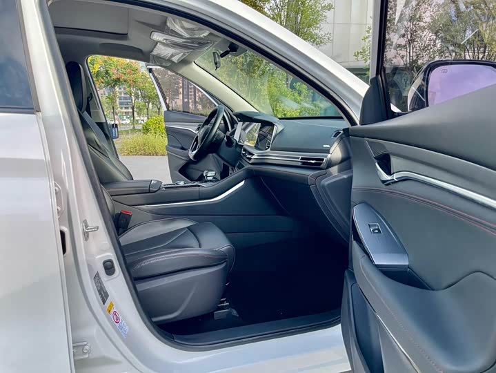 Фото 8 - Changan CS75 Plus