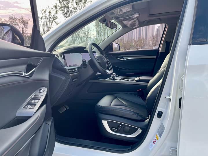 Фото 9 - Changan CS75 Plus