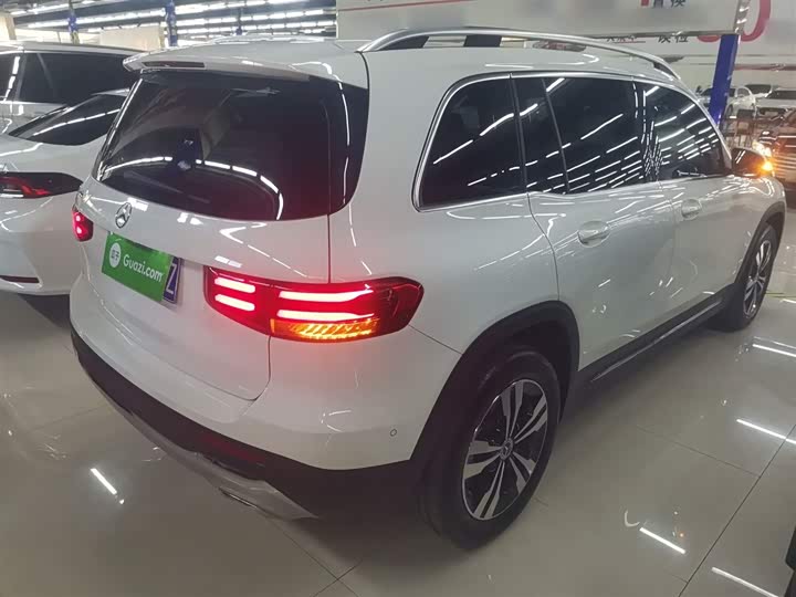 Фото 7 - Mercedes-Benz GLB-Class