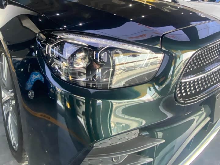 Фото 4 - Mercedes-Benz E-Class