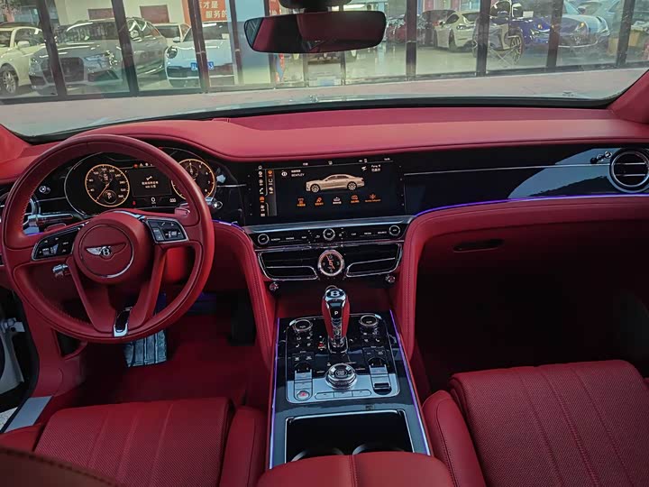 Фото 5 - Bentley Flying Spur