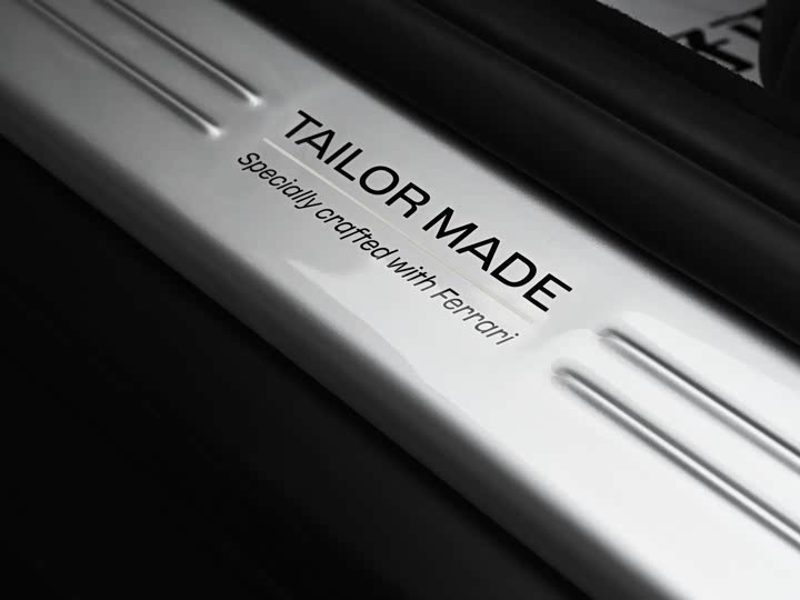 Фото 23 - Ferrari 812