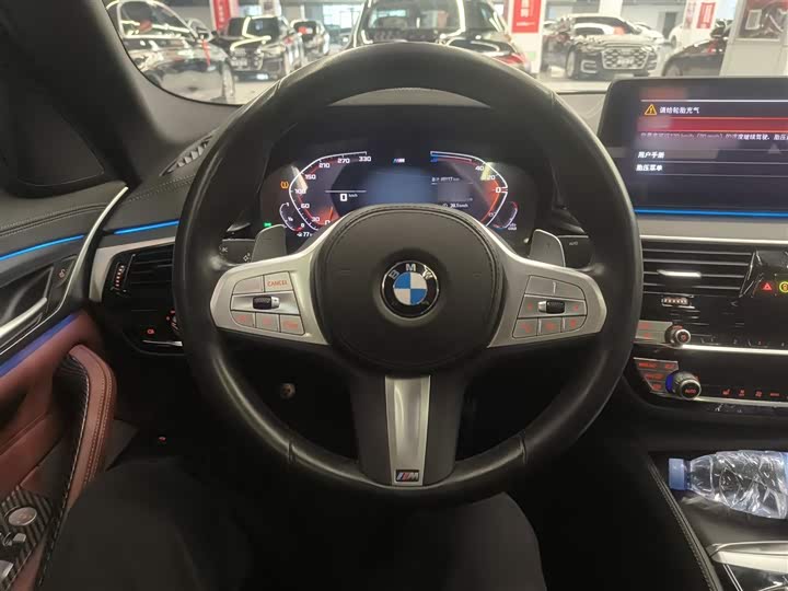 Фото 11 - BMW 5 Series