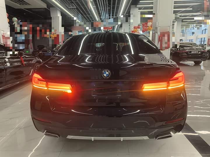 Фото 6 - BMW 5 Series