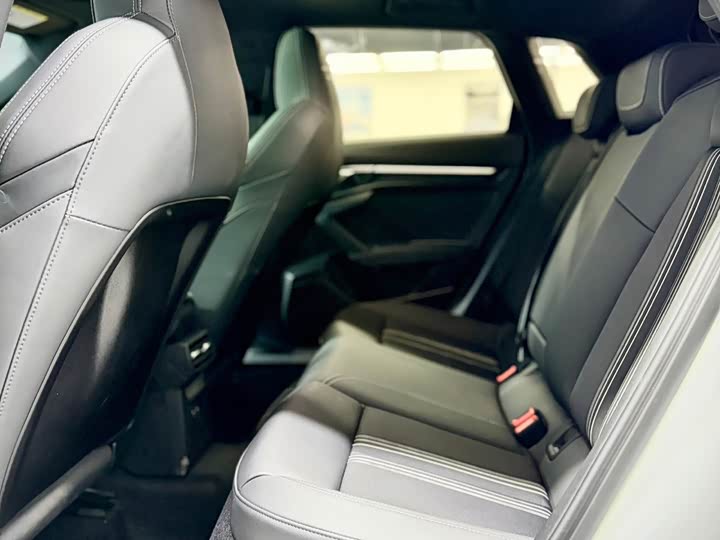 Фото 15 - Audi A3