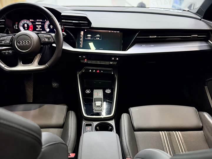 Фото 17 - Audi A3