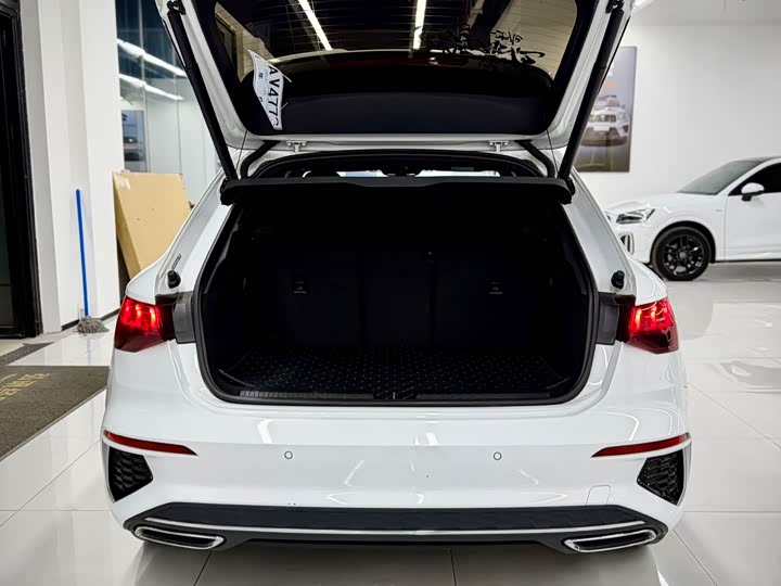 Фото 18 - Audi A3