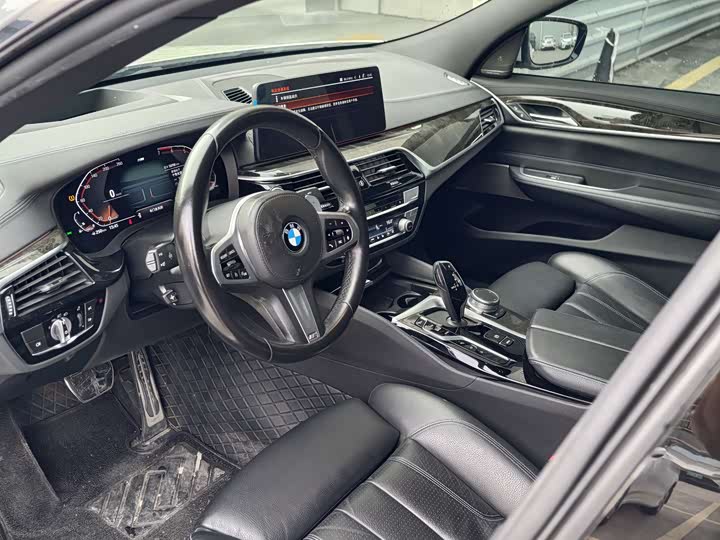 Фото 10 - BMW 6 Series GT