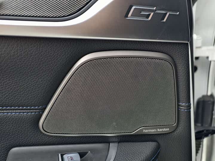 Фото 18 - BMW 6 Series GT