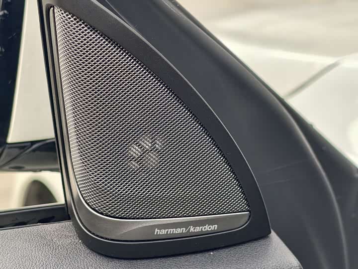 Фото 19 - BMW 6 Series GT