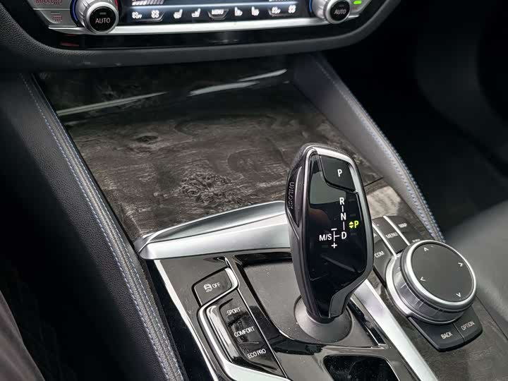 Фото 28 - BMW 6 Series GT