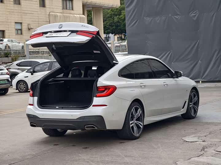 Фото 9 - BMW 6 Series GT