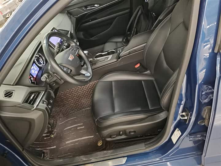 Фото 15 - Cadillac CT4