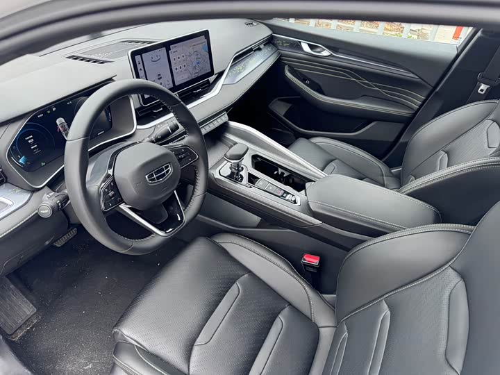 Фото 5 - Geely Preface