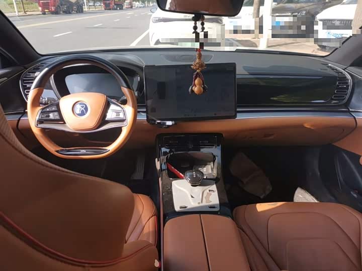 Фото 11 - BYD Han