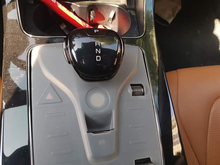 Фото 16 - BYD Han