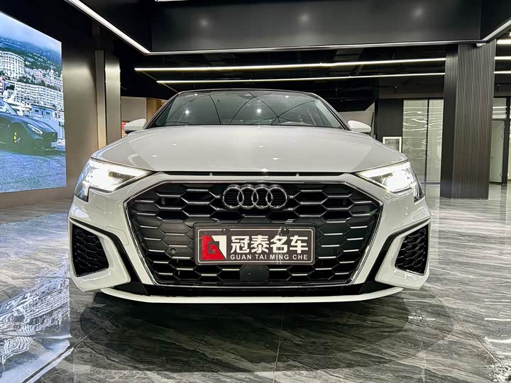 Фото 2 - Audi A3