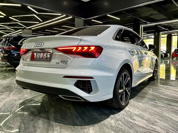 Фото 5 - Audi A3