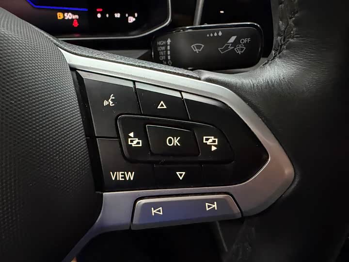 Фото 14 - Volkswagen Sagitar L