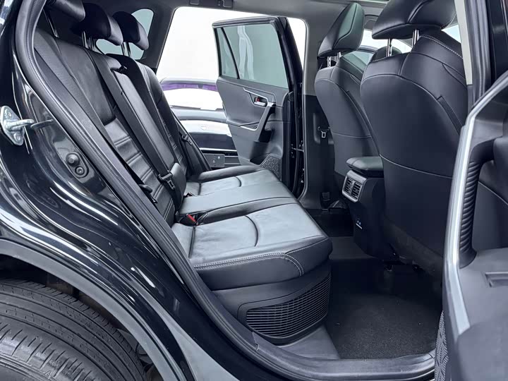 Фото 14 - Toyota Wildlander